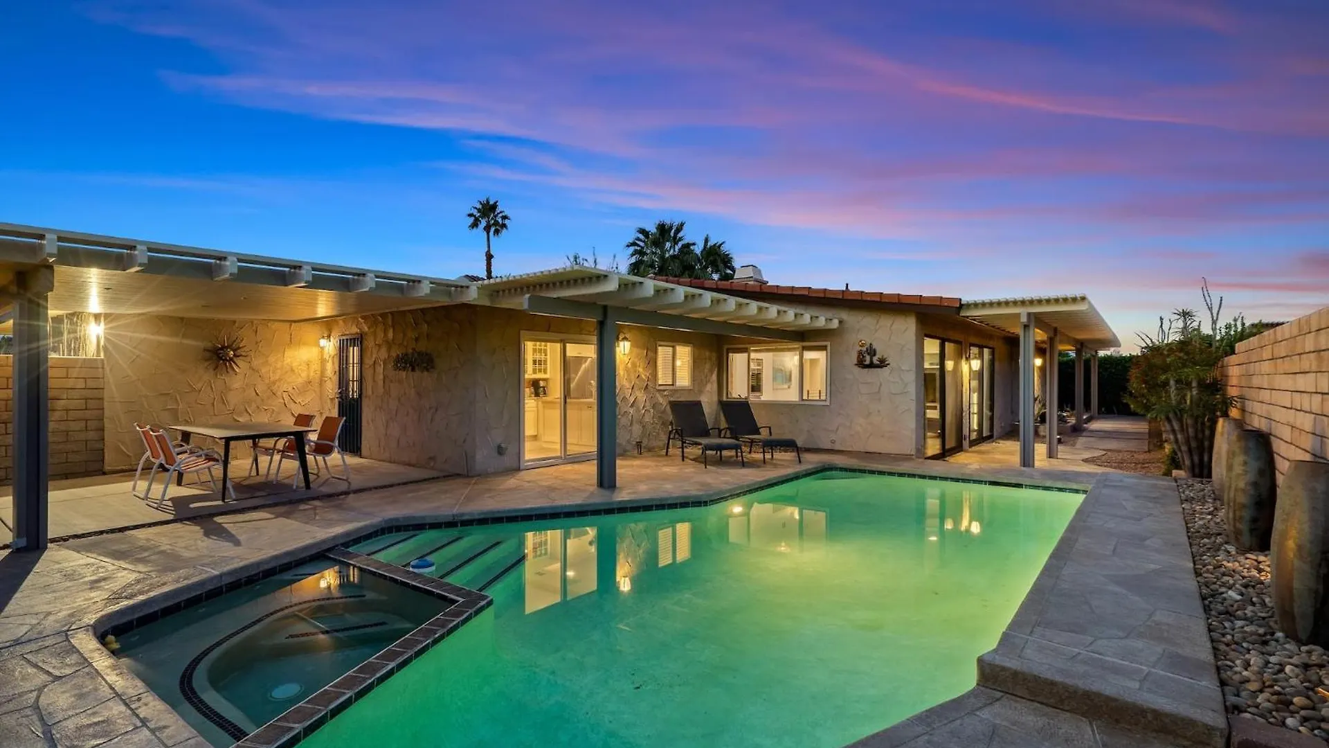 Azure Gate Retreat Villa Palm Springs